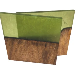 Podstawki z drewna orzecha z zieloną żywicą epoksydową