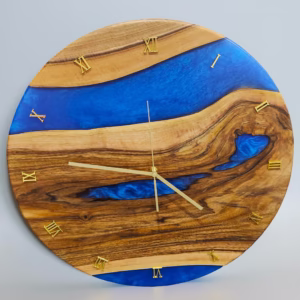 zegar z orzecha z niebieską żywicą 60 cm