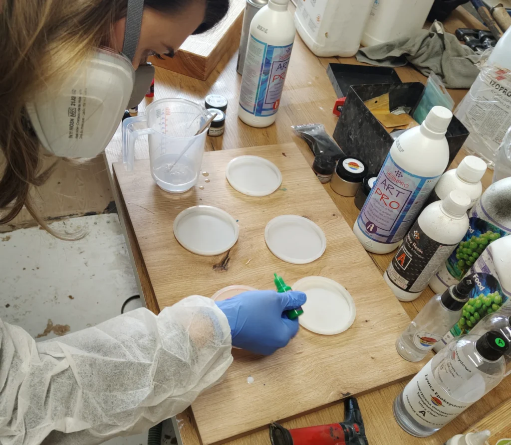 forma silikonowa do żywicy podstawki pod kubek